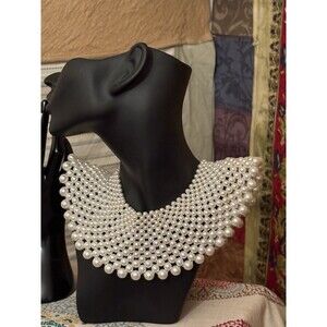 Elegant Pearl Necklace
